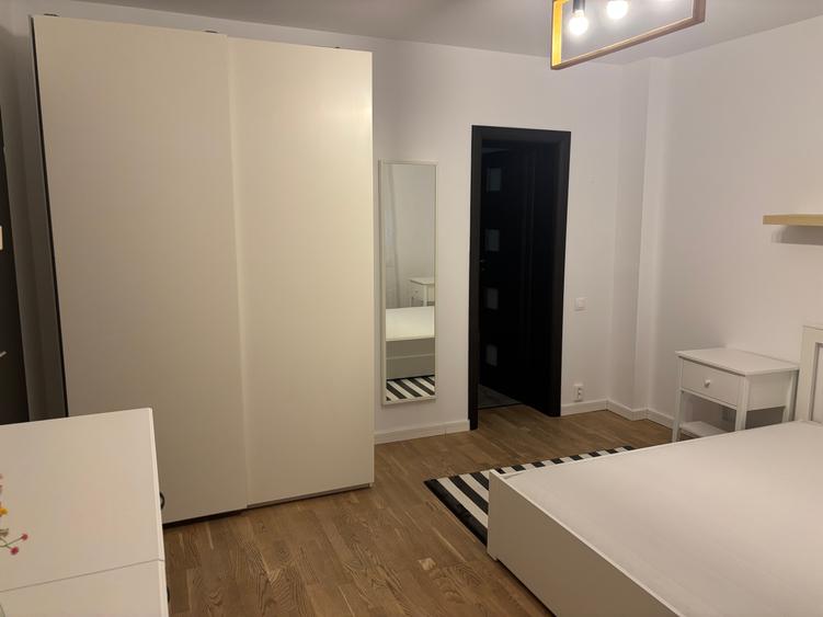 Apartament cu 2 camere semidecomandat în Grivița