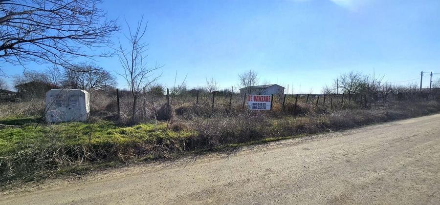 Teren Construcții intravilan de 2300 mp, în Vânători