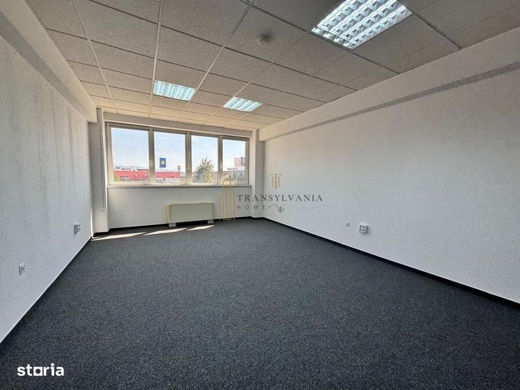 Spațiu comercial, de 20 mp, în Șelimbăr