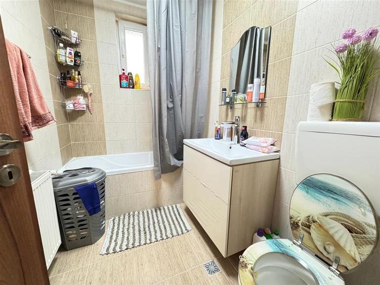 Apartament 3 camere 2 bai 2 balcoane in Selimbar - 15