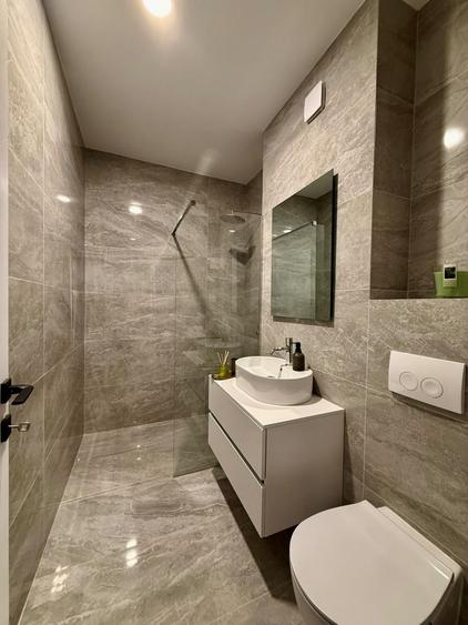 Apartament cu 2 camere semidecomandat, mobilat în Pipera
