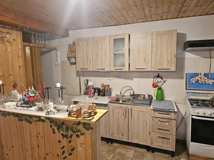 Casă cu Teren 1000 Mp în Soveja