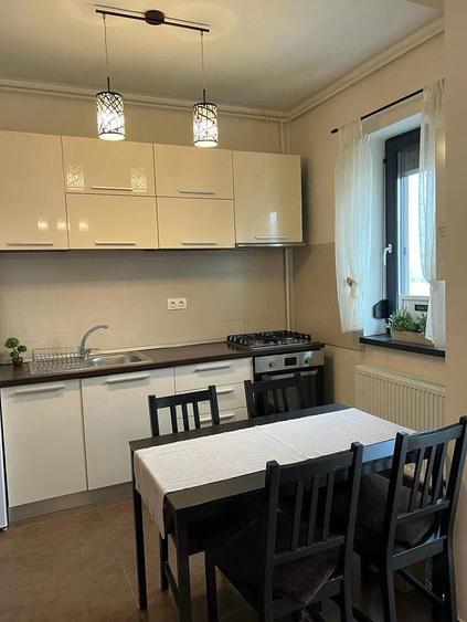 Apartament cu 2 camere semidecomandat în Dumbrăvița
