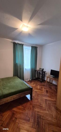 Apartament cu 3 camere semidecomandat în Terezian