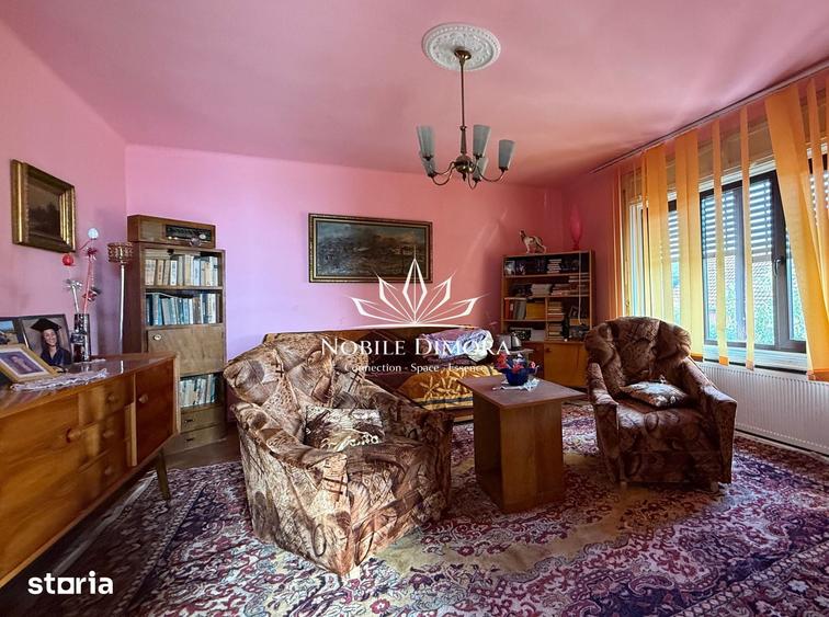 Casă cu 4 camere cu Teren 398 Mp în Central