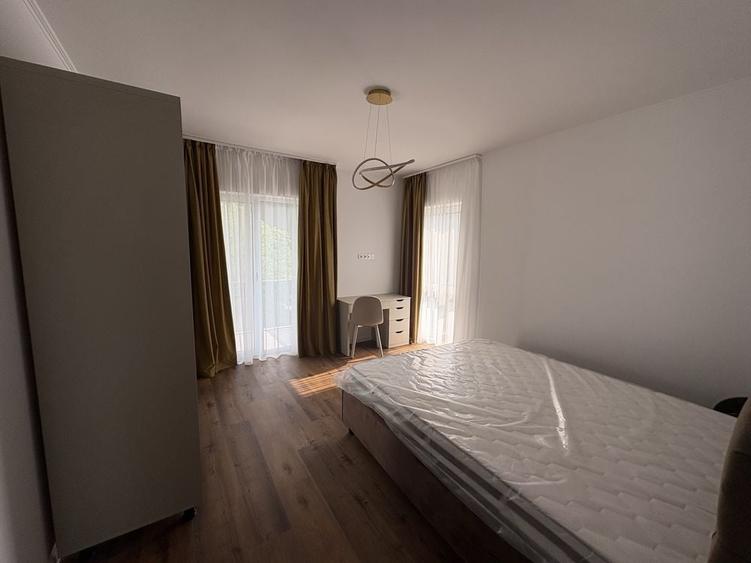 Apartament cu 3 camere decomandat în Dosu Bricii
