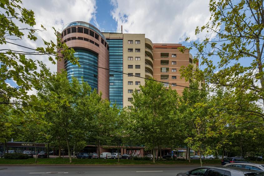 Apartament cu 2 camere decomandat în Câmpia Libertății
