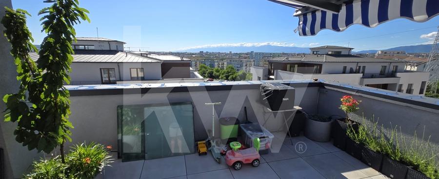 Apartament cu 3 camere semidecomandat, mobilat în Turnișor