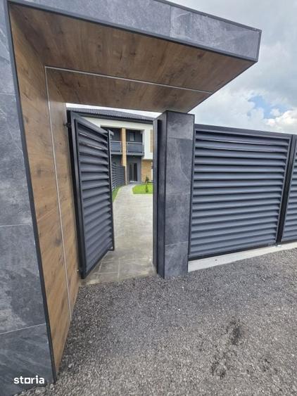 Casă cu 4 camere cu Teren 270 Mp în Central