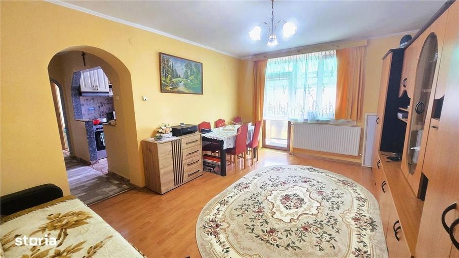 Apartament cu 2 camere decomandat în Central