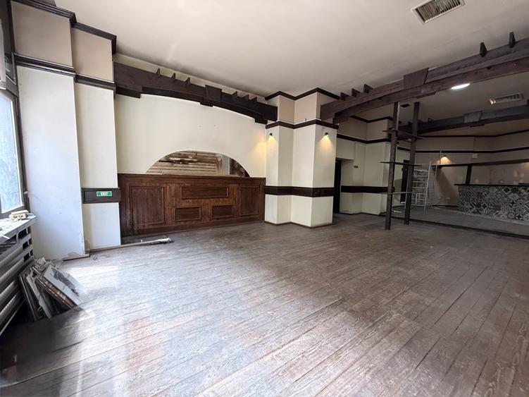 Spațiu comercial, de 126 mp, în Centrul Istoric