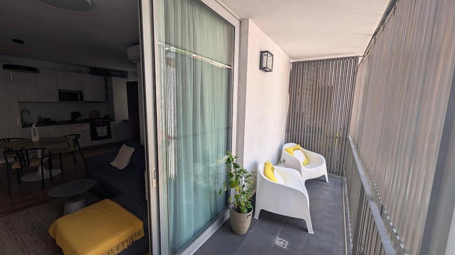Apartament cu 3 camere decomandat, mobilat în P-ța Victoriei