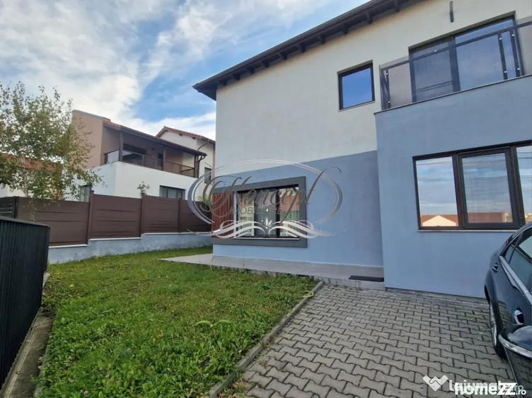 Casă cu 5 camere cu Teren 225 Mp în Câmpului