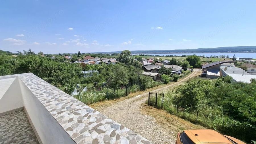 Casă cu Teren 1200 Mp în Budeasa