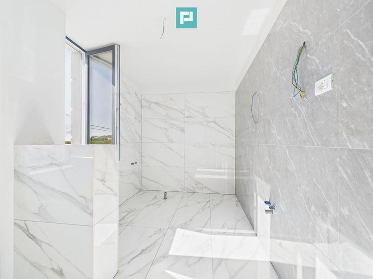 Duplex cu 5 camere cu Canalizare în Giarmata