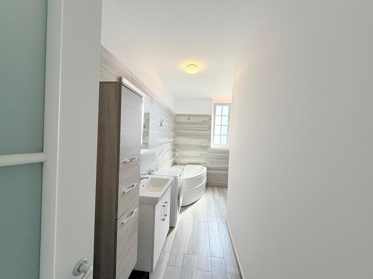 Apartament cu 2 camere decomandat în Cug