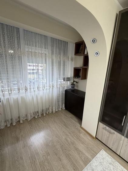 Apartament cu 2 camere decomandat în Mazepa 2