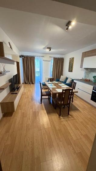 Apartament cu 2 camere semidecomandat, mobilat în Mărăști