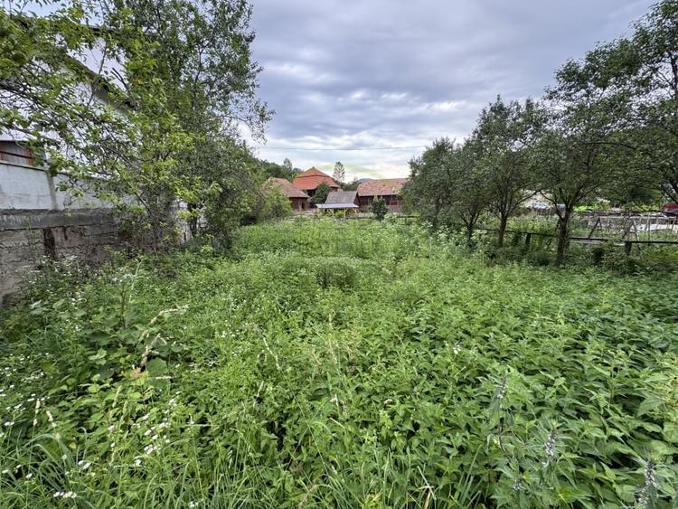 Teren Construcții intravilan de 412 mp, în Ocoliș