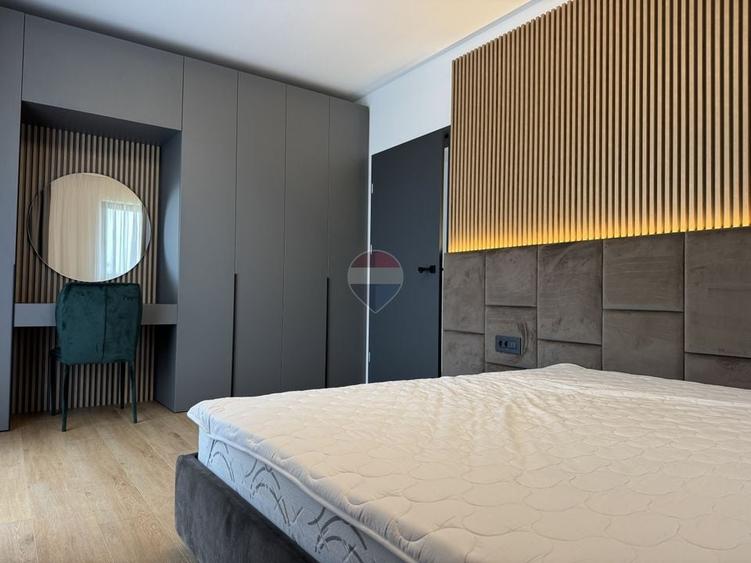 Apartament cu 2 camere semidecomandat, mobilat în Gară