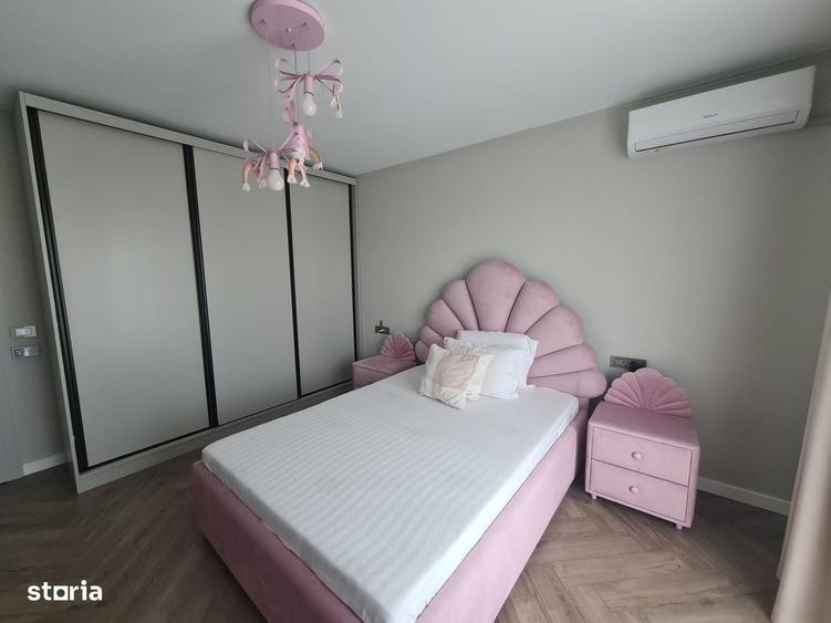 Casă cu 4 camere în Bujoreni