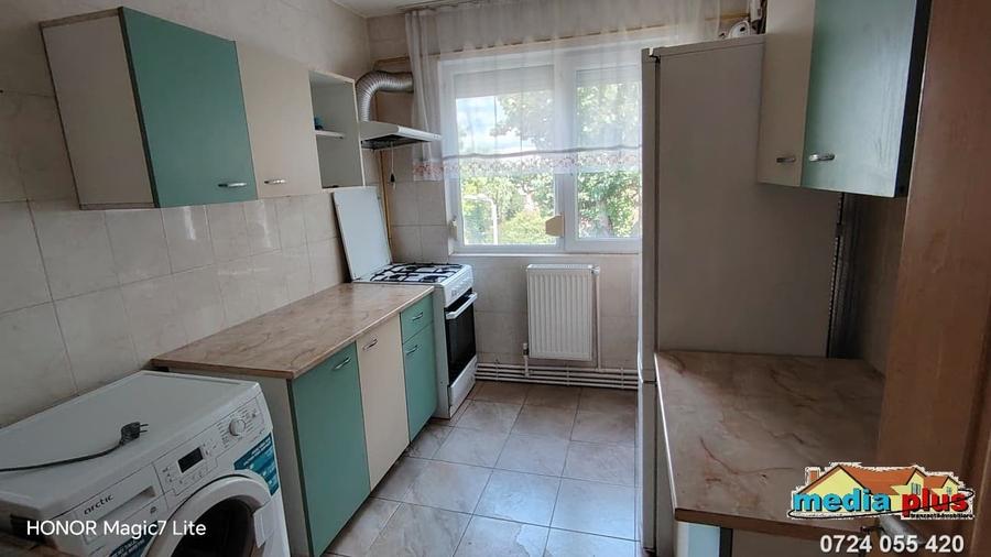 Apartament cu 2 camere semidecomandat în Micro 40