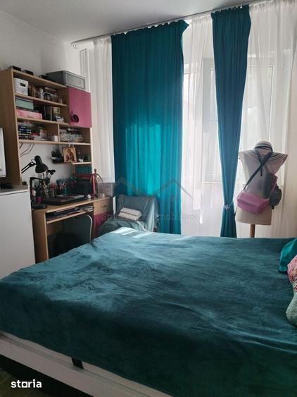 Apartament cu 4 camere semidecomandat în Alexandru cel Bun