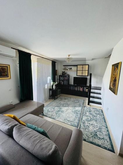 Apartament cu 3 camere semidecomandat, mobilat în P-ța Reșița