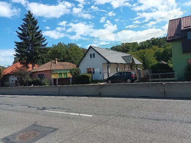 Casă cu Teren 860 Mp în Sângeorgiu de Mureș