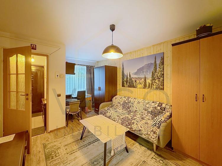 Apartament cu 2 camere semidecomandat, mobilat în Central