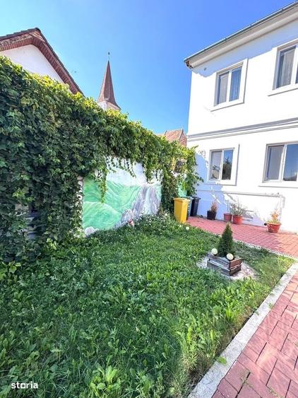 Casă cu 4 camere în Buzd