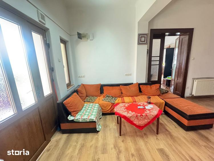 Casă cu 4 camere cu Teren 252 Mp în Sub Arini
