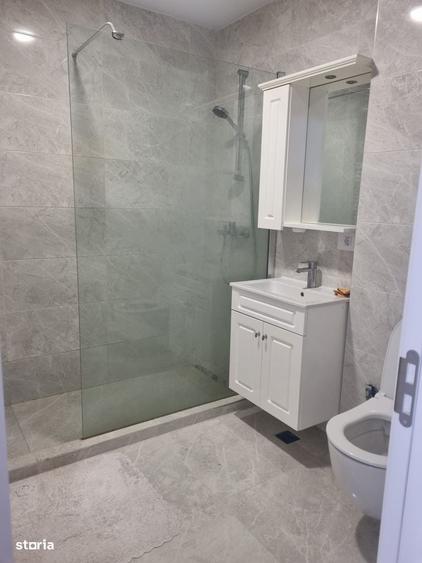 Apartament cu 3 camere în Carrefour