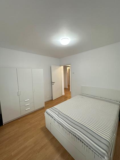 Apartament cu 3 camere decomandat, mobilat în Lujerului