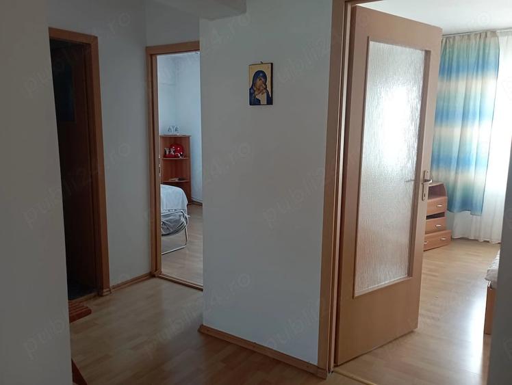 Apartament cu 3 camere decomandat în Dorobanți