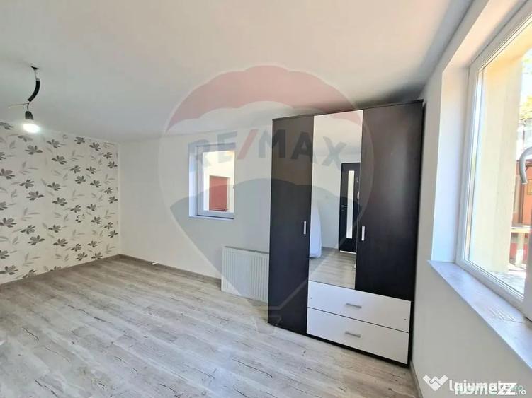 Casă cu 6 camere cu Teren 1453 Mp în Mâsca