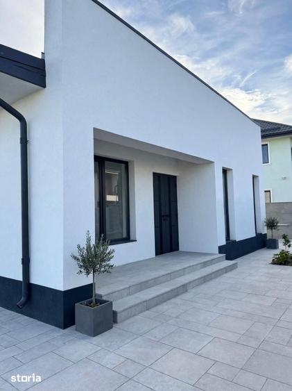 Casă cu 4 camere cu Teren 325 Mp în Vidra
