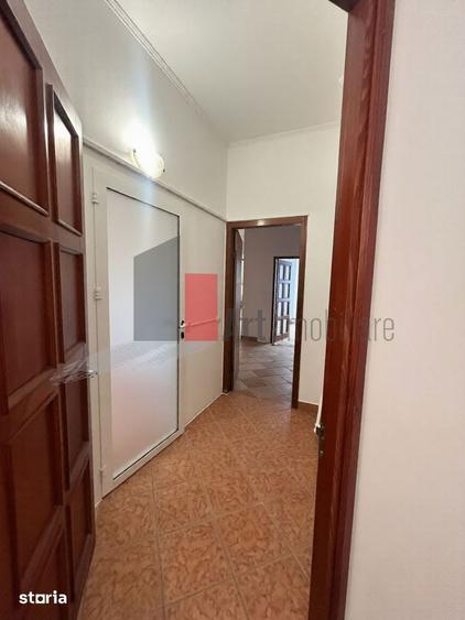 Spațiu comercial, de 55 mp, în Centrul Civic