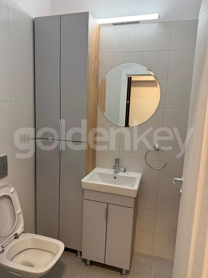 Apartament cu 3 camere semidecomandat, mobilat în Barbu Văcărescu