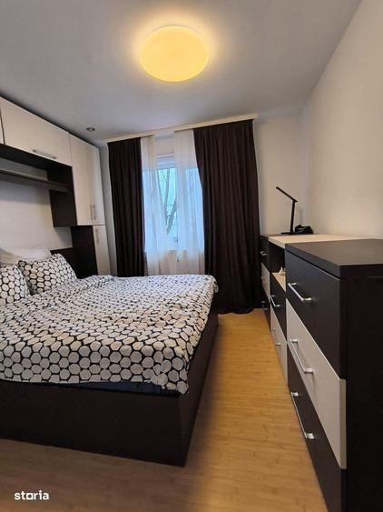 Apartament cu 3 camere decomandat în Nicolina