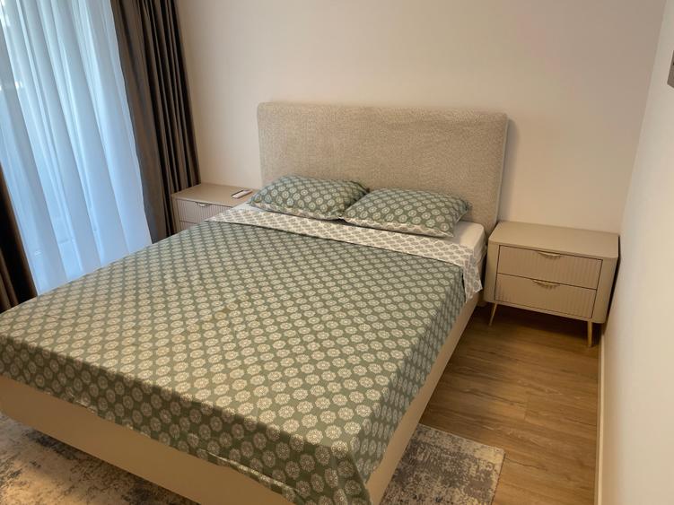 Apartament cu 3 camere semidecomandat în Theodor Pallady