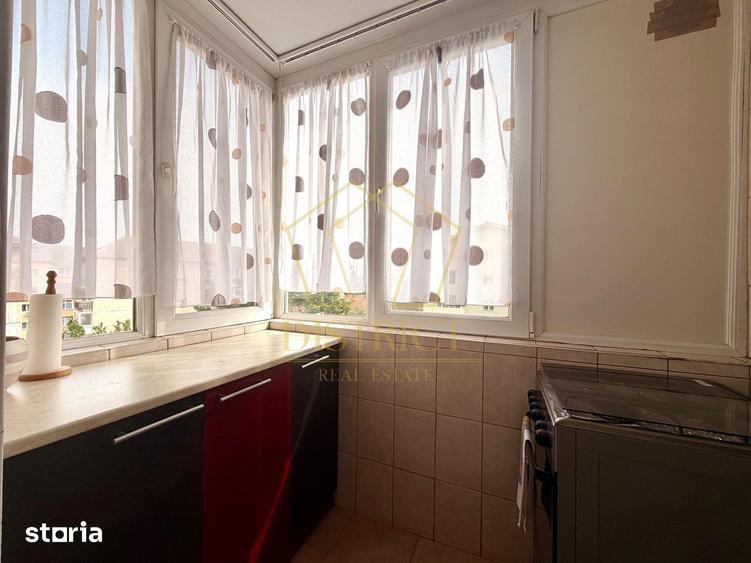 Apartament cu 2 camere decomandat în Complex Studențesc