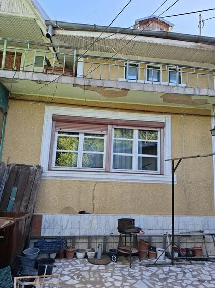 Casă cu 6 camere cu Teren 499 Mp în Bucureștii Noi