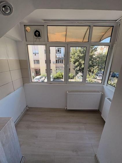 Apartament cu 2 camere decomandat în 1 Mai