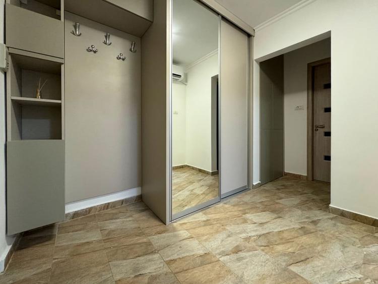 Apartament cu 2 camere decomandat, mobilat în Far