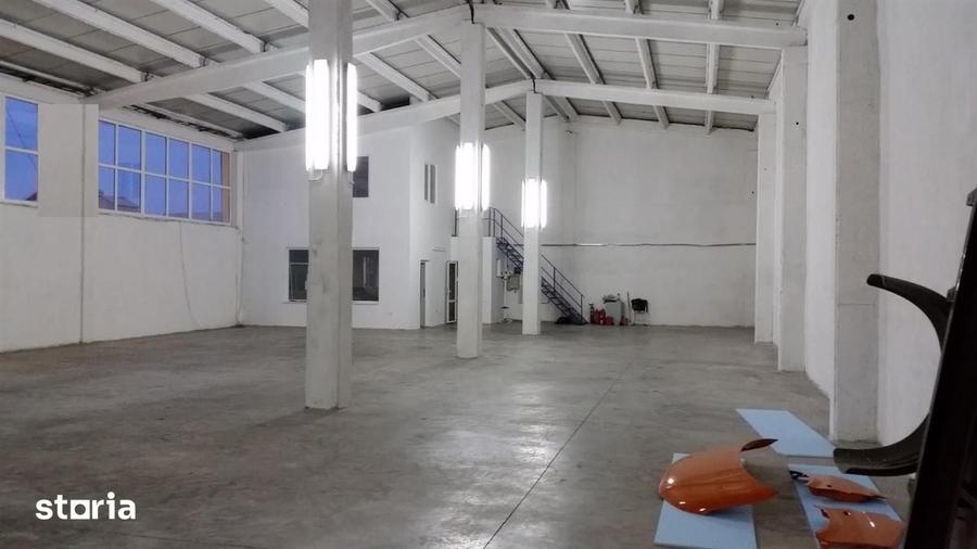 Spațiu comercial, de 610 mp, în Vest