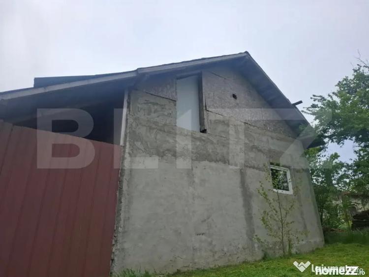 Casă cu 5 camere cu Teren 2300 Mp în Mătăsaru