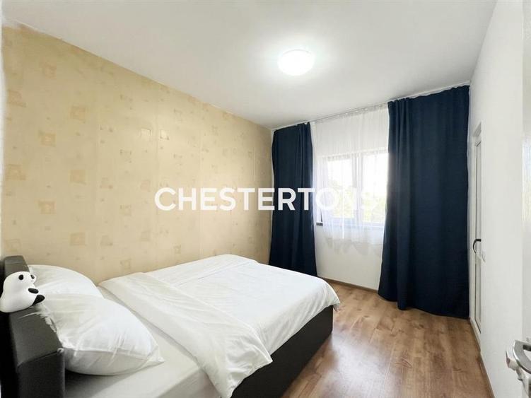 Apartament cu 2 camere semidecomandat, mobilat în Central