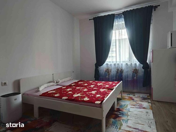 Apartament cu 3 camere, mobilat în Băneasa