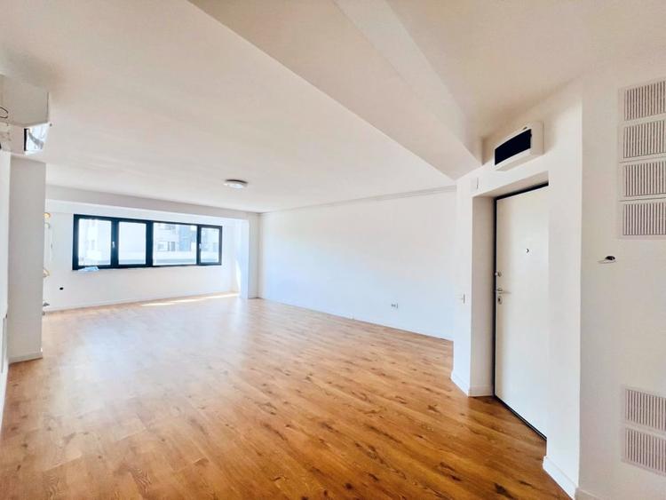 Apartament cu 2 camere semidecomandat în Pipera